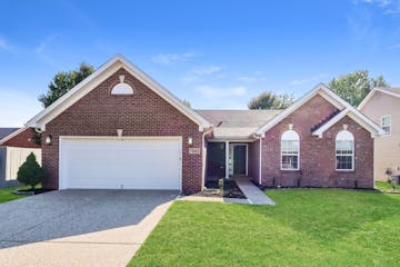 7003 HOLLOW OAKS DR LOUISVILLE, KY 40291